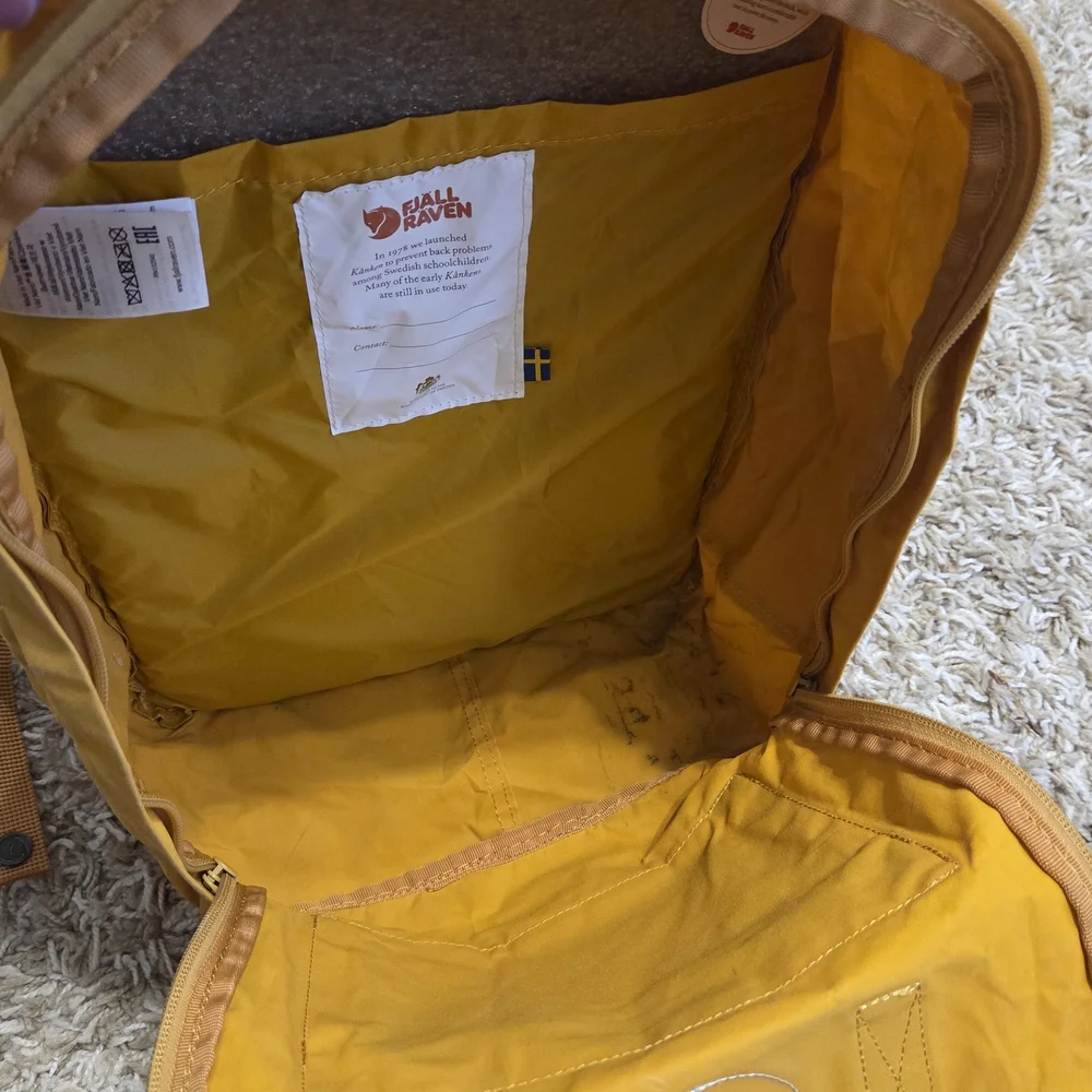 Fjallraven Kånken Backpack in Mustard Yellow‎